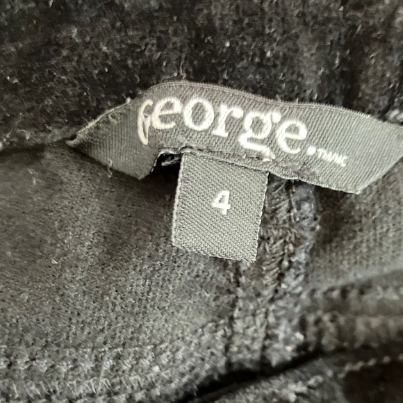 Women’s size 4 black soft velour pants - Picture 4 of 14